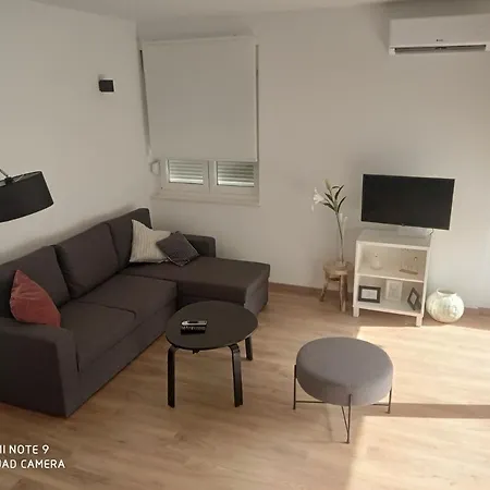 Tia Apartment *