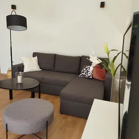 Tia Apartment *