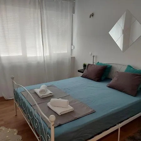 Tia Apartment *