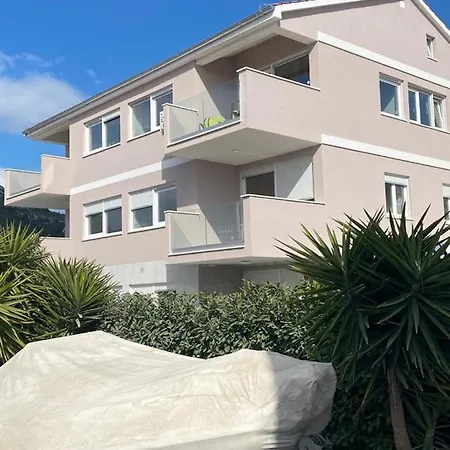 Apartmán Tia *